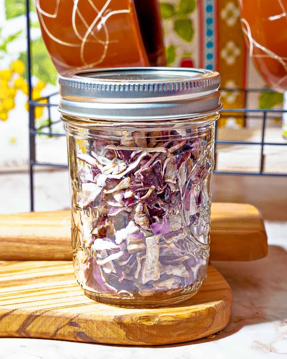 Dehydrated Red Onion Granules